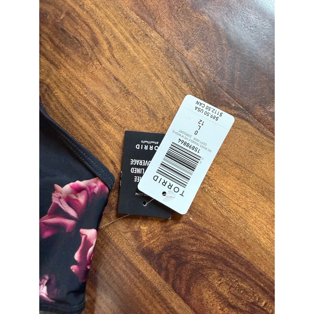 NWT Torrid Black Floral One Piece Swimsuit Sz 0 Summer Slimming Peek Trim Curvy - Picture 2 of 6